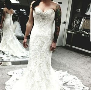 BRAND NEW Kittychen 'Lola' wedding dress
